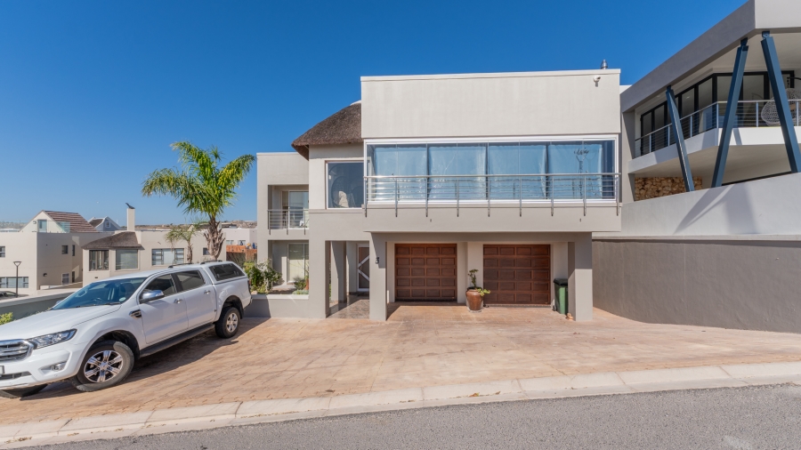 5 Bedroom Property for Sale in Waterfront Western Cape